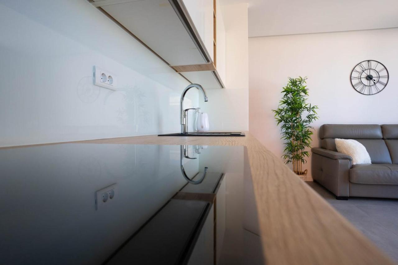 Apartmani Lara Baska Voda Exterior photo