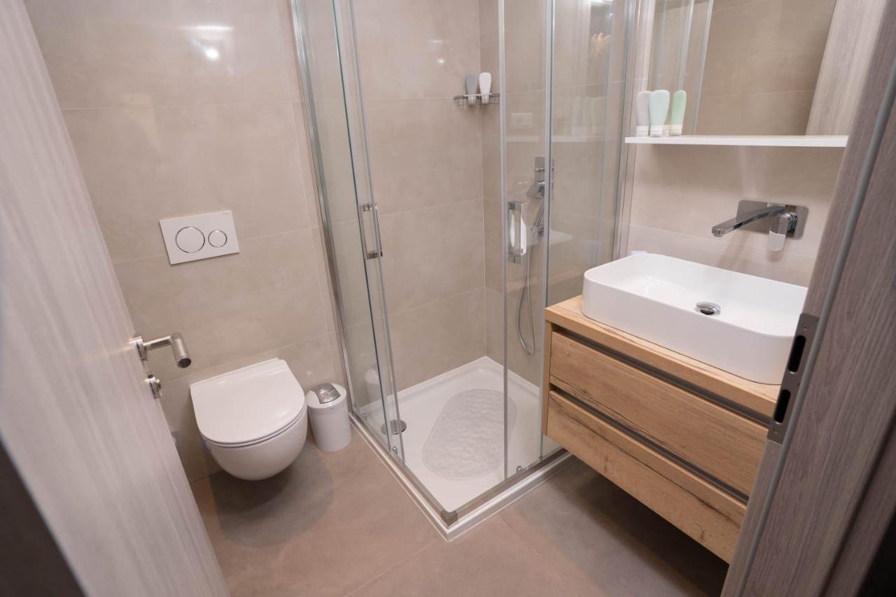 Apartmani Lara Baska Voda Exterior photo