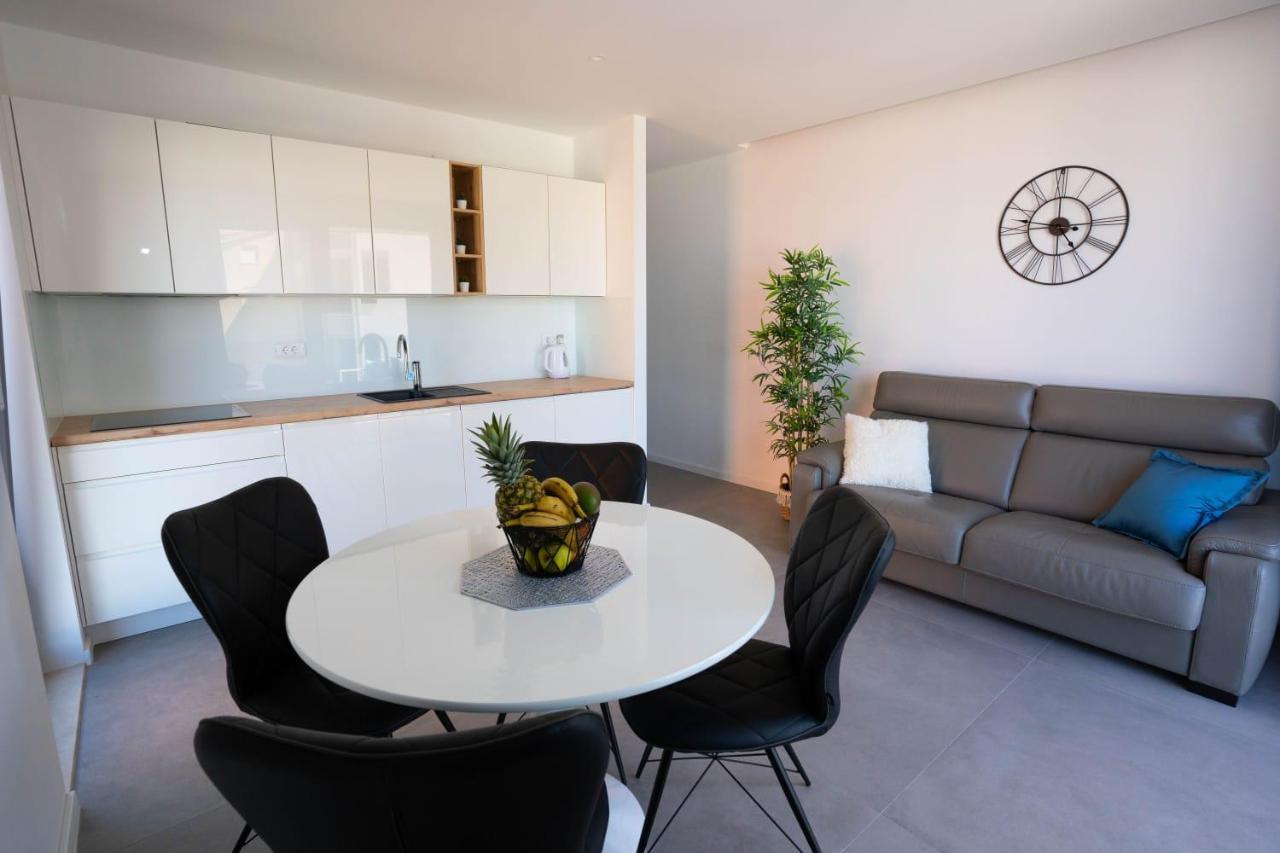 Apartmani Lara Baska Voda Exterior photo